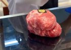 Vui hay buồn khi được khuyến mãi 4 lớp nilon khi mua 2 miếng thịt